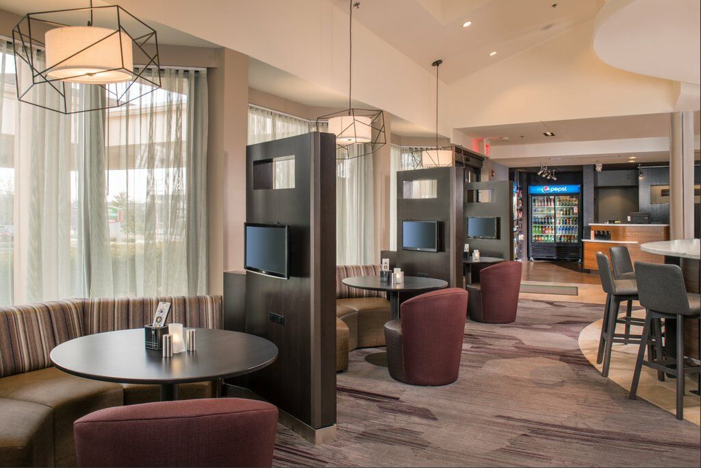 Courtyard By Marriott Fayetteville Exterior photo